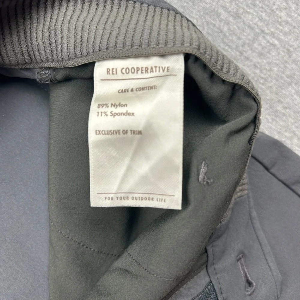 REI Co-op Flat Front Shorts Mens 34 Gray 9